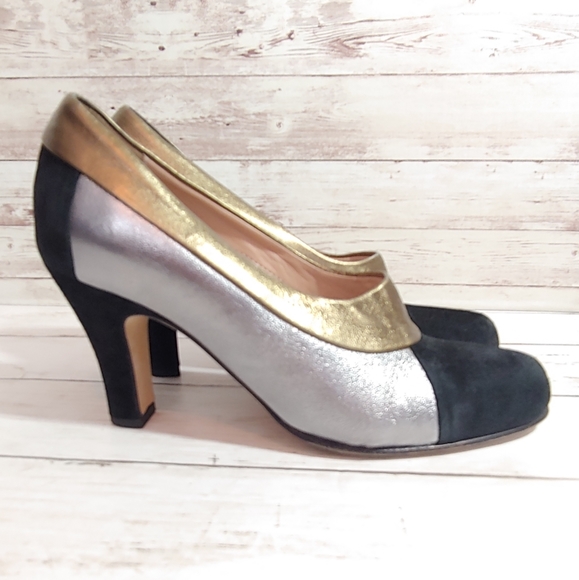 Anyi Lu Shoes - Anyi Lu metallic leather and suede pumps